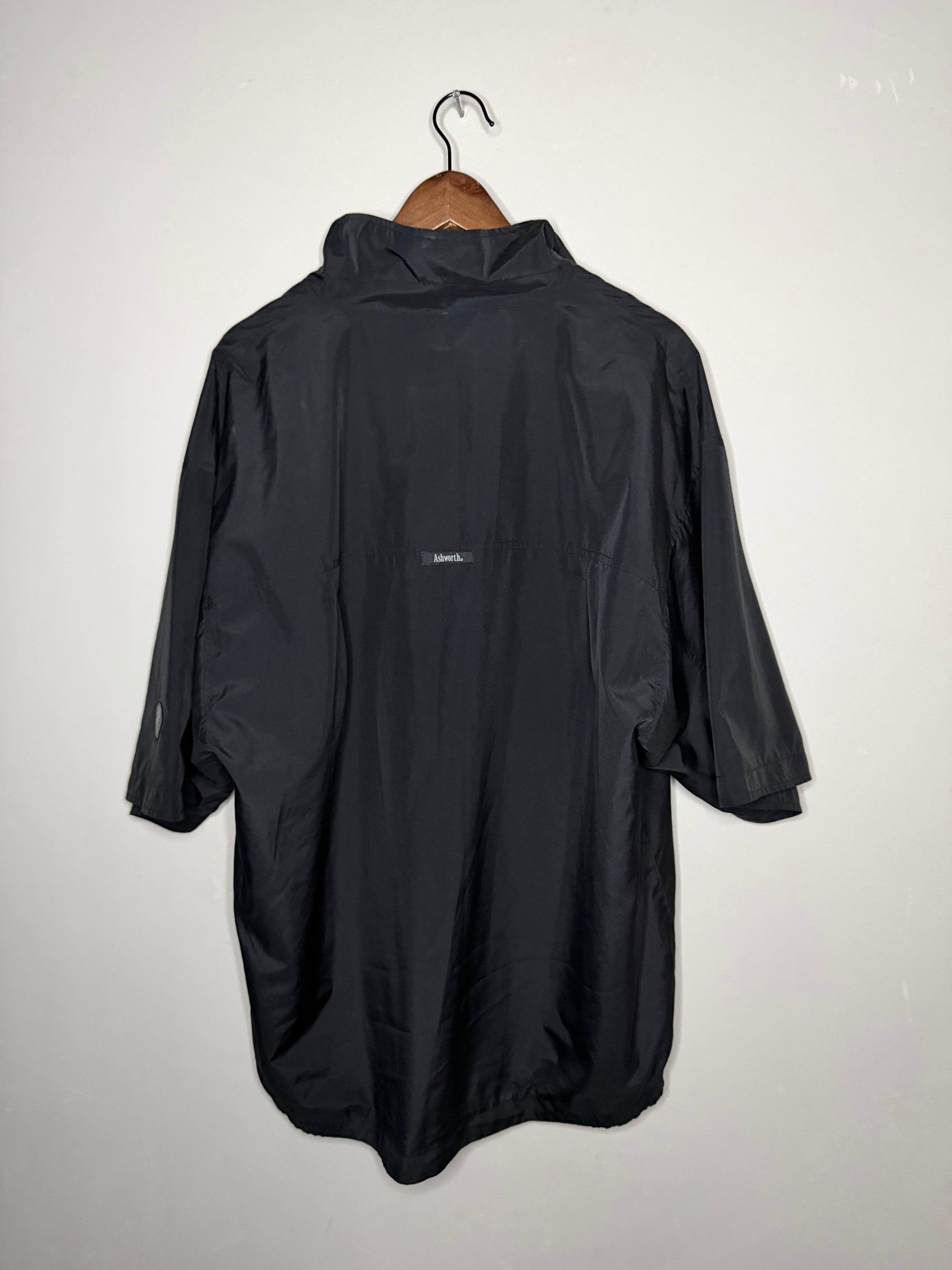 Ashworth black short sleeve windbreaker (XL)
