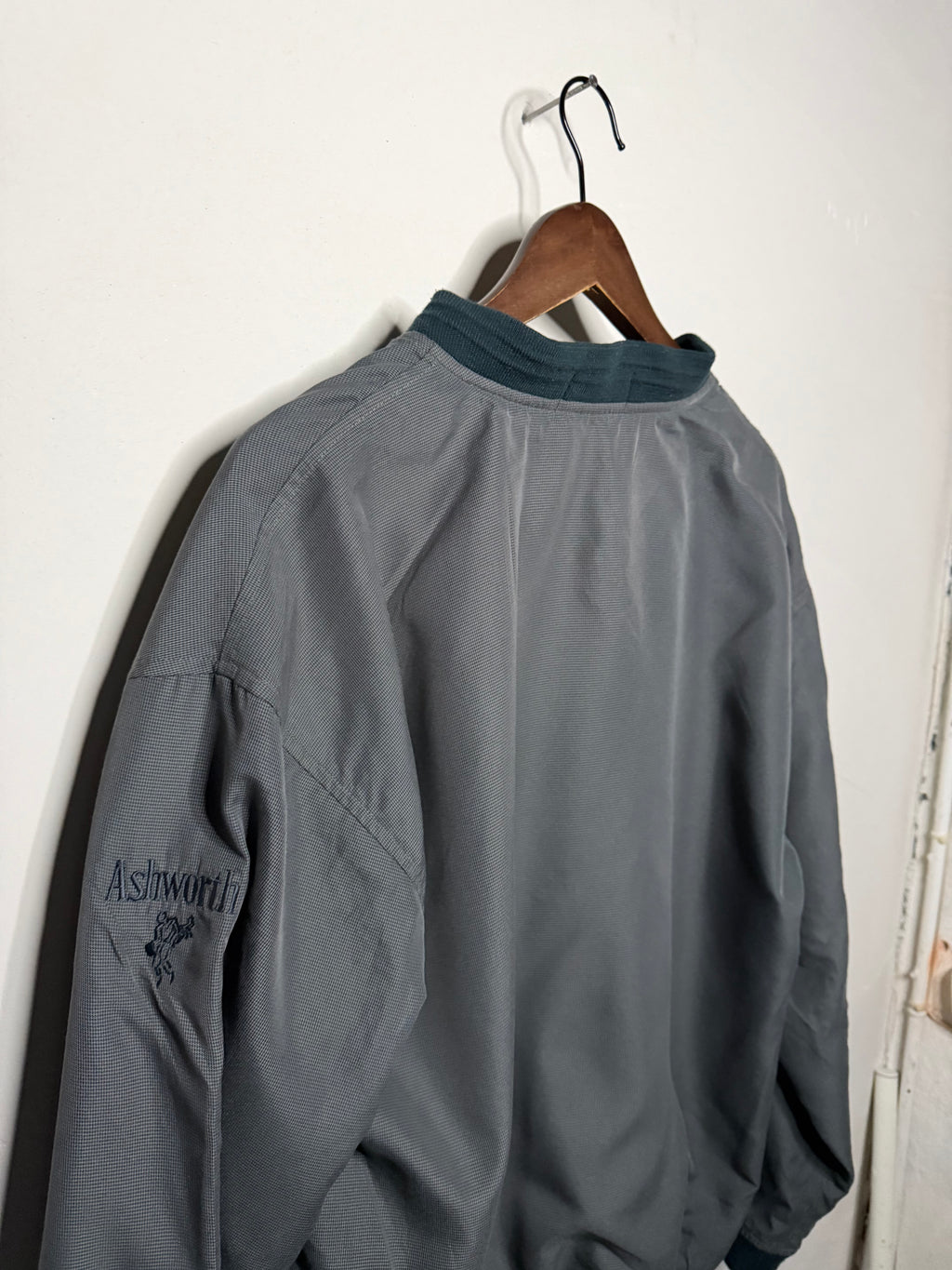 Ashworth grey/green windbreaker (L)